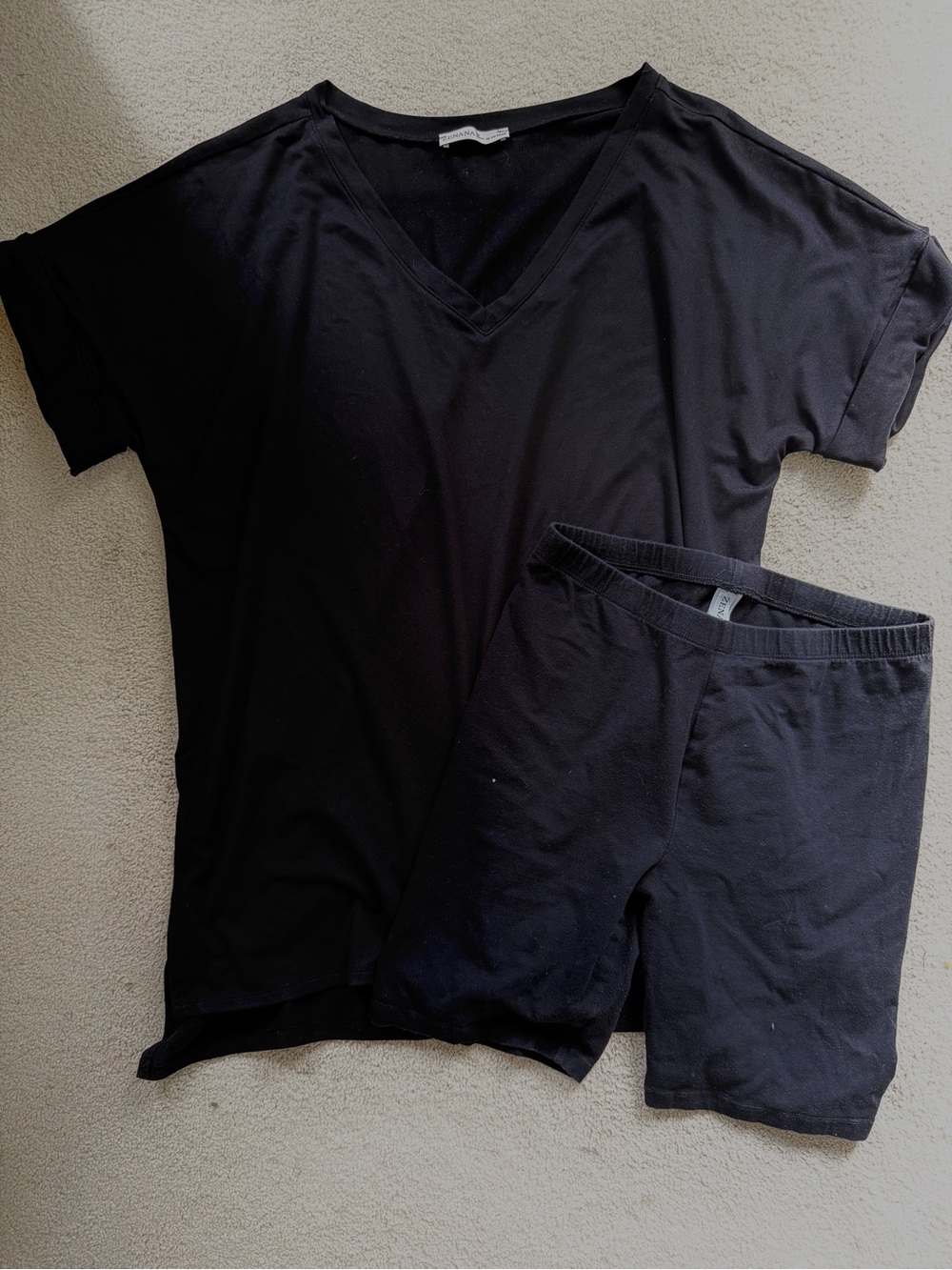 Zenana Set Black V‑Neck Tunic and Biker Shorts Set